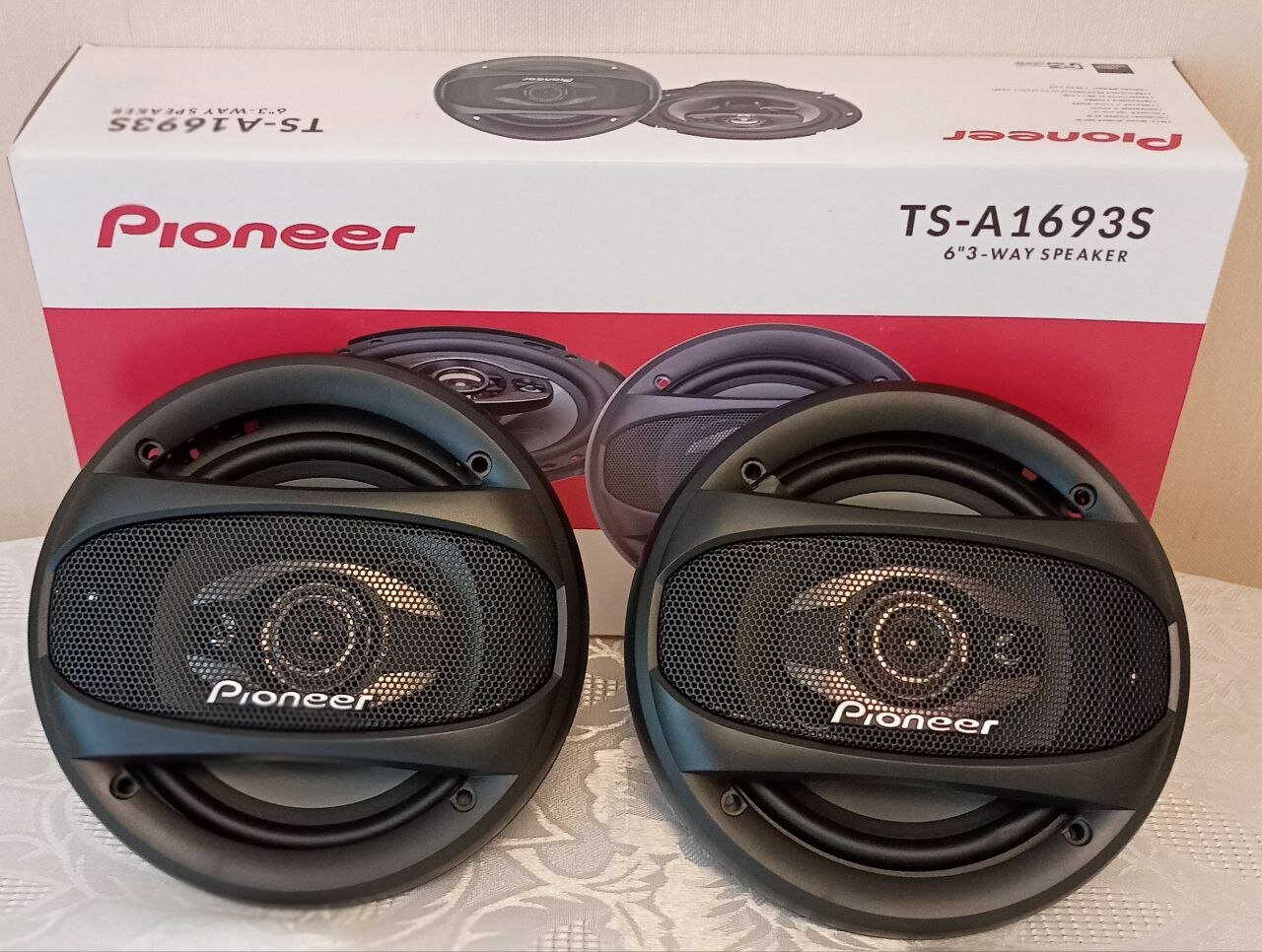 Автомобильные динамики Pioneer TS-A 1693S 600W 16 см.