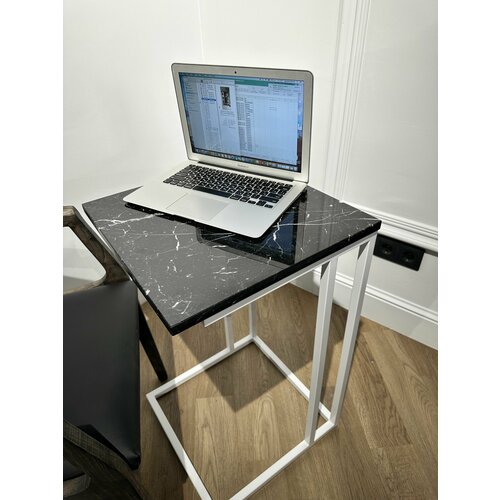 Приставной столик из натурального черного мрамора Venus и подстольем из стали WoodMood Marmo