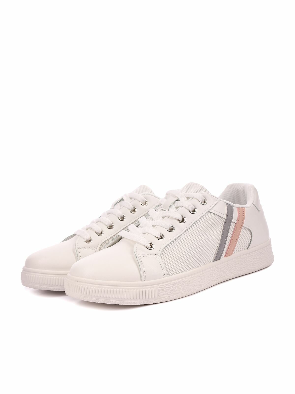 фото Весенние и летние кеды на шнуровке