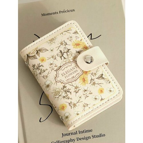 Картхолдер Fantasy Earth бежевый 990₽