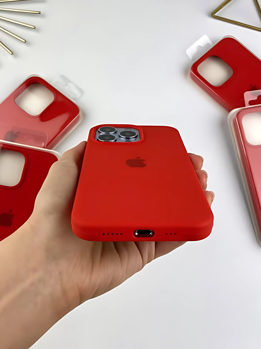 Чехол на iPhone 14 Pro женский чехол, стильный чехол — фото 1