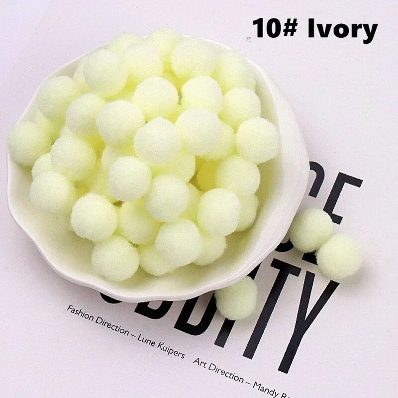 Мягкие помпоны для рукоделия 300 штук 25mm 60Pcs Белый