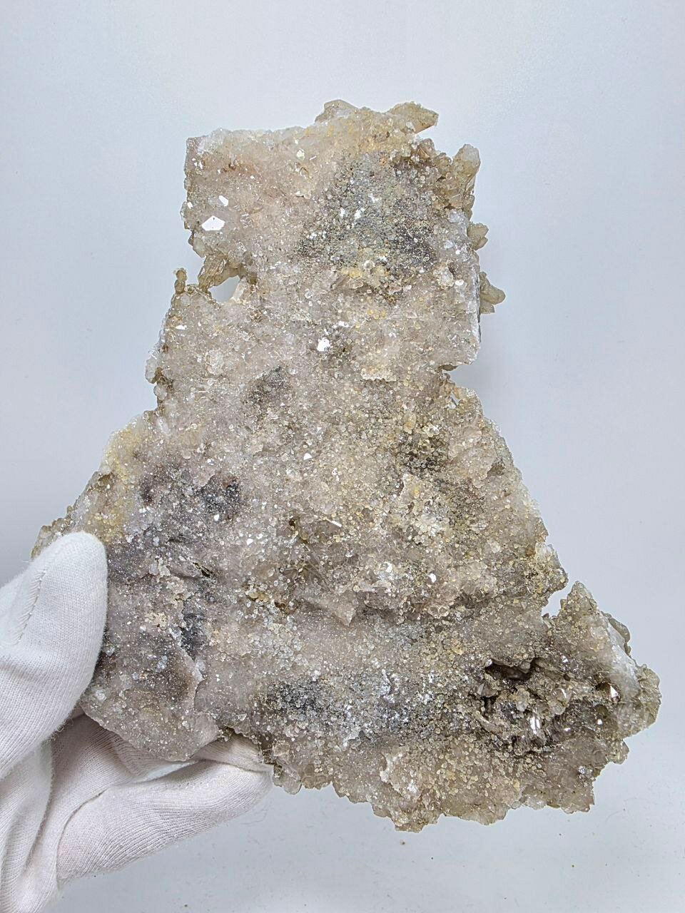 Друза кварца 184 мм, 683 г. — фото 1