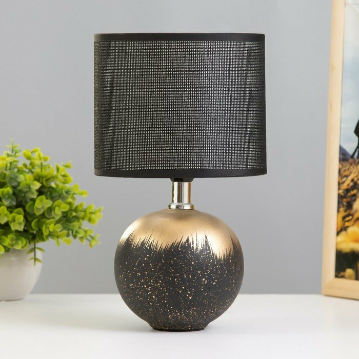 фото Настольная лампа "Балле" 1хE14 черный 15х15х26 см