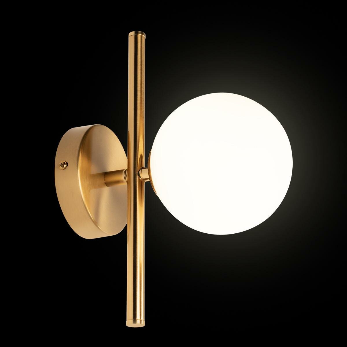 Бра Loft IT Tely 10236/1W цвет арматуры золотой цвет плафона белый цоколь G9