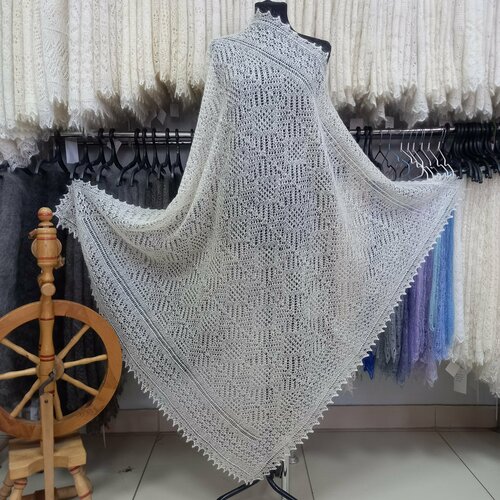 фото Платок орчанка,120х120 см, белый