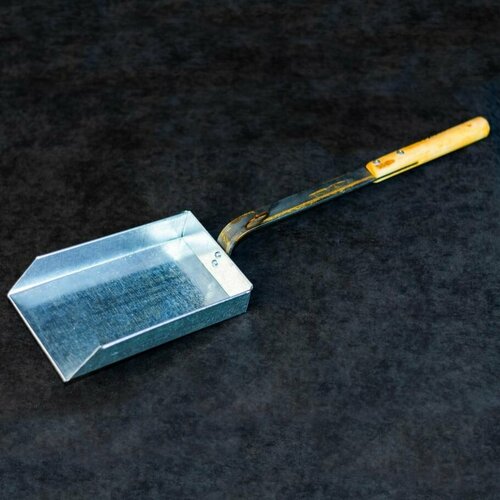 Совок печной оцинкованный средний