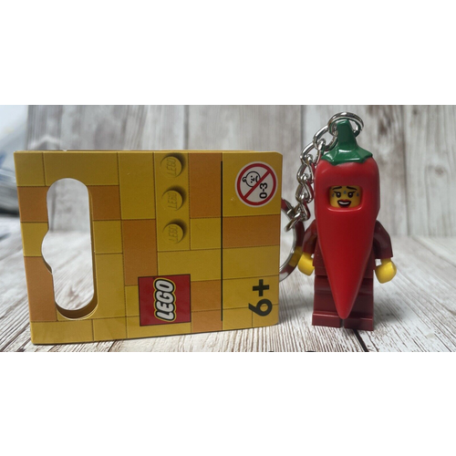 фото Брелок lego брелок лего девочка с перцем чили / lego key chain - chili girl, красный