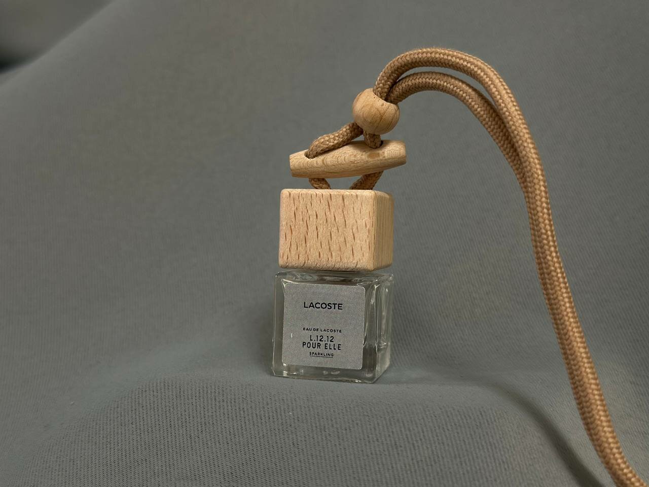 "Lacoste l.12.12 pour elle sparkling" - авто-парфюм по мотивам легендарного аромата