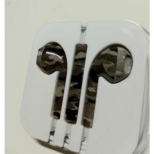 Наушники принт тёмный хаки 49900₽