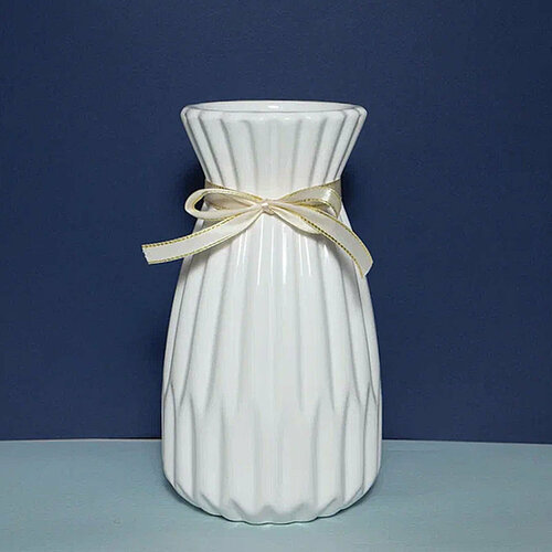 Ваза для цветов 21см покрытая керамической глазурью белая 1817₽