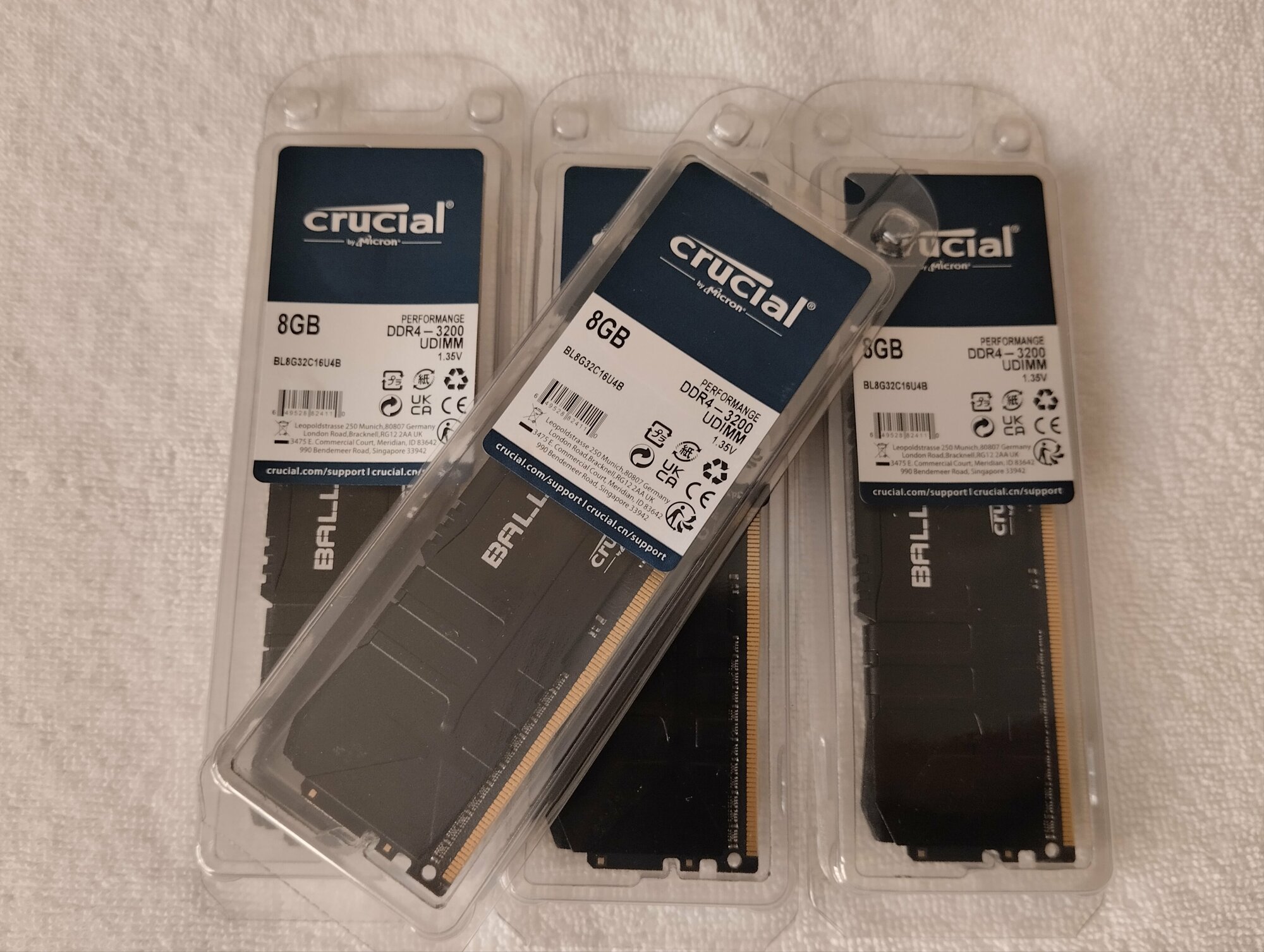 Оперативная память Crucial Ballistix 8 ГБ DDR4 3200 МГц DIMM CL16 BL8G32C16U4B