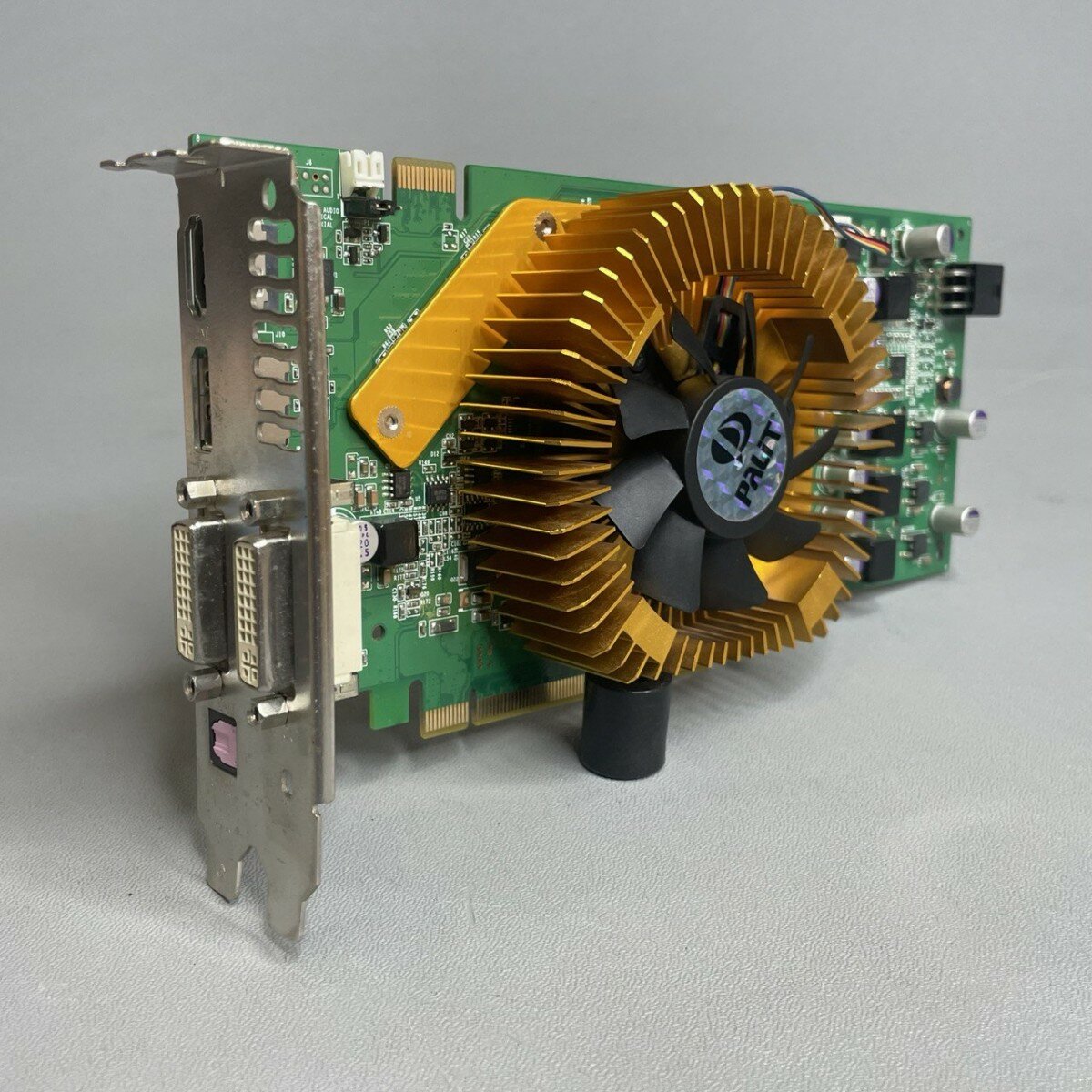 Видеокарта PCI-e nVidia GeForce 9600GT Sonic 512Mb GDDR3 256bit Palit