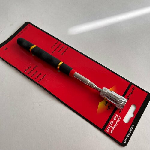 Захват магнитный телескопический с подсветкой 310₽