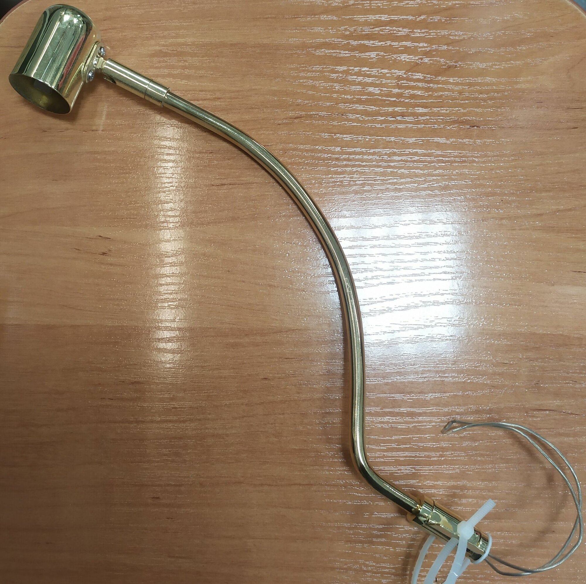 Светильник для подсветки 855 G-5.3 BP золото.