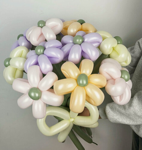 Изображение товара Букет ромашек из шаров, цветы из шаров ШДМ, в надутом виде 11шт