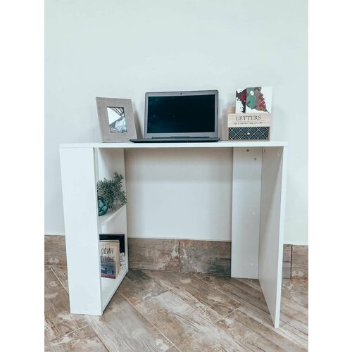 Письменный компьютерный рабочий стол КС-1 New Victoria со стеллажом и полками для ноутбука домашний из ЛДСП 900х400х750 мм 2700₽