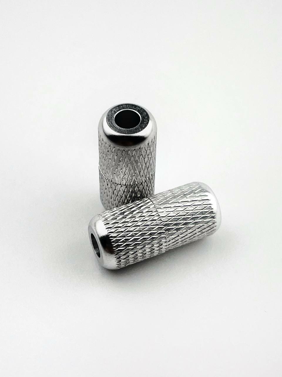 фото Фиксаторы зажимы для эластичных шнурков рифленые бочонки серебристые
