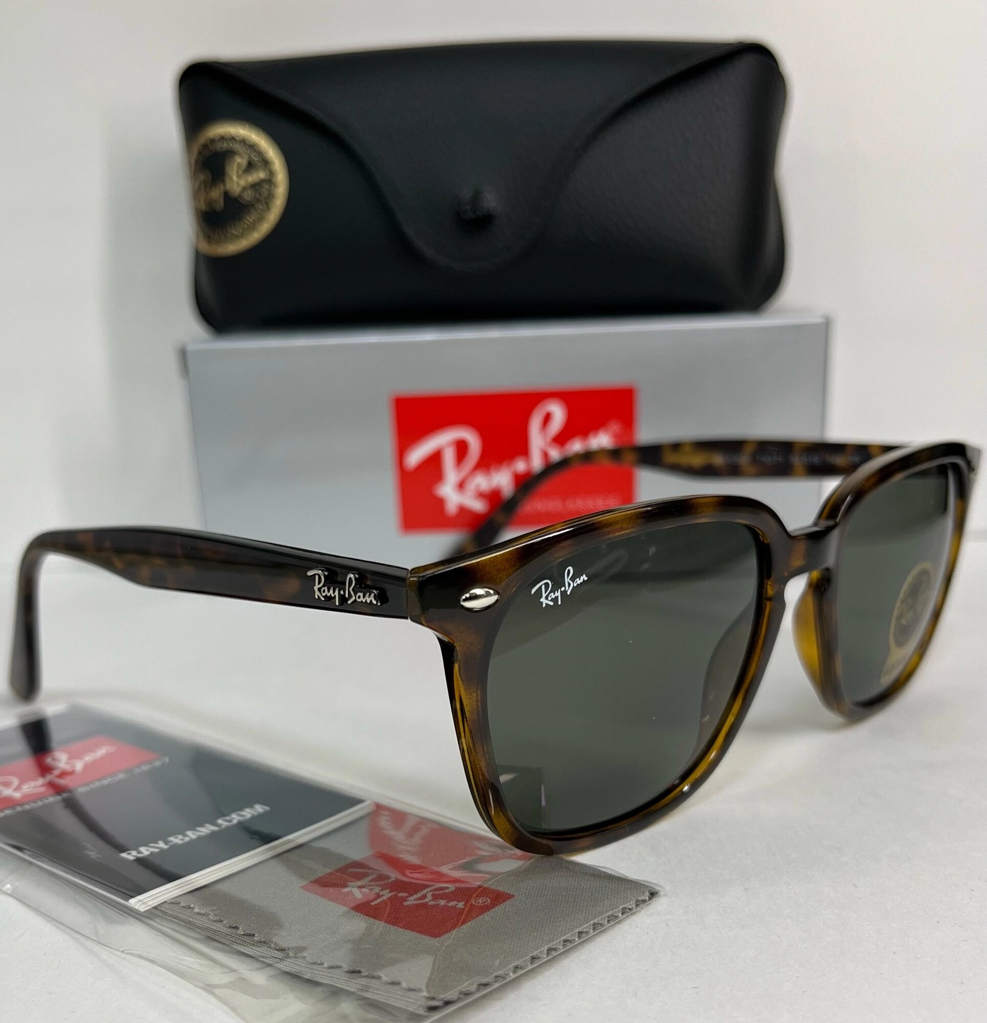 Солнцезащитные очки Ray-Ban  RB4362F 710/71