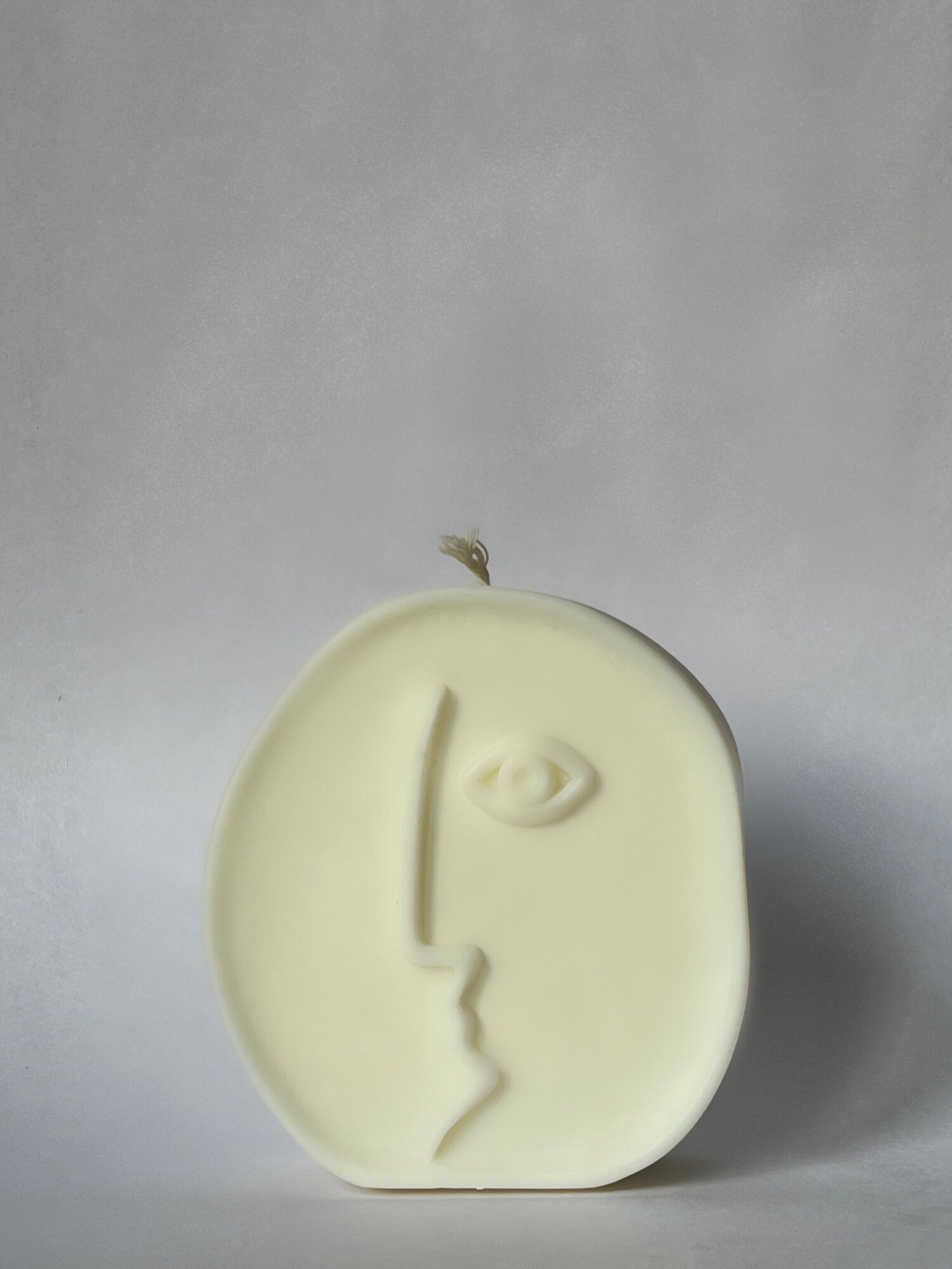 Интерьерная свеча ручной работы "Лицо" с ароматом шоколада, 8х7х2 см