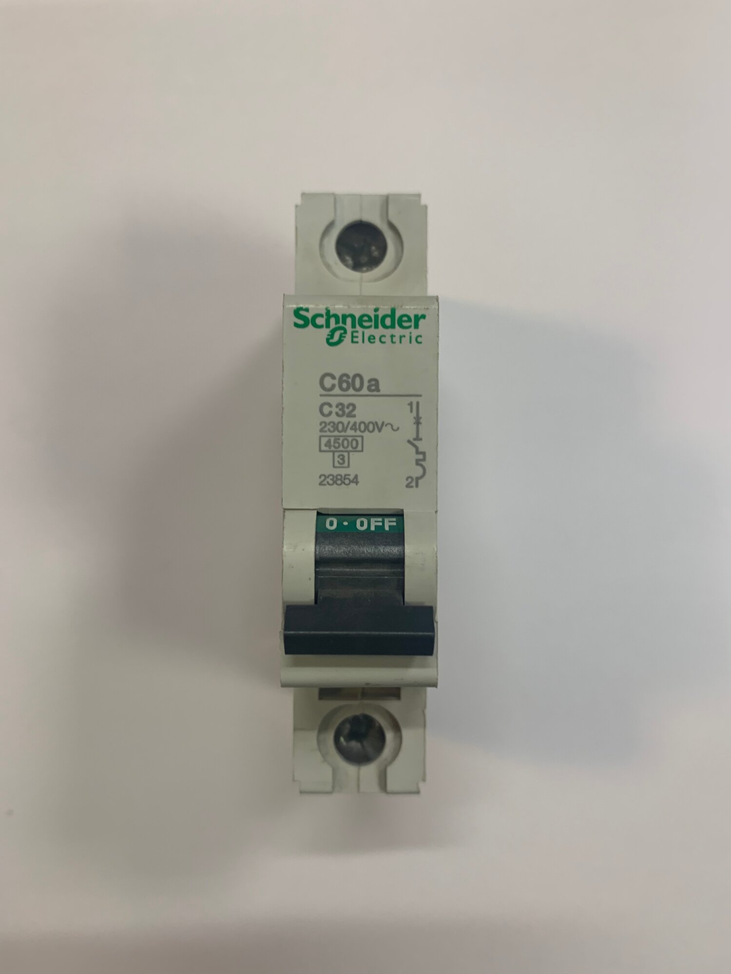 Автоматический выключатель Schneider Electric серии C60a 1 полюс 32 ампера кривая C