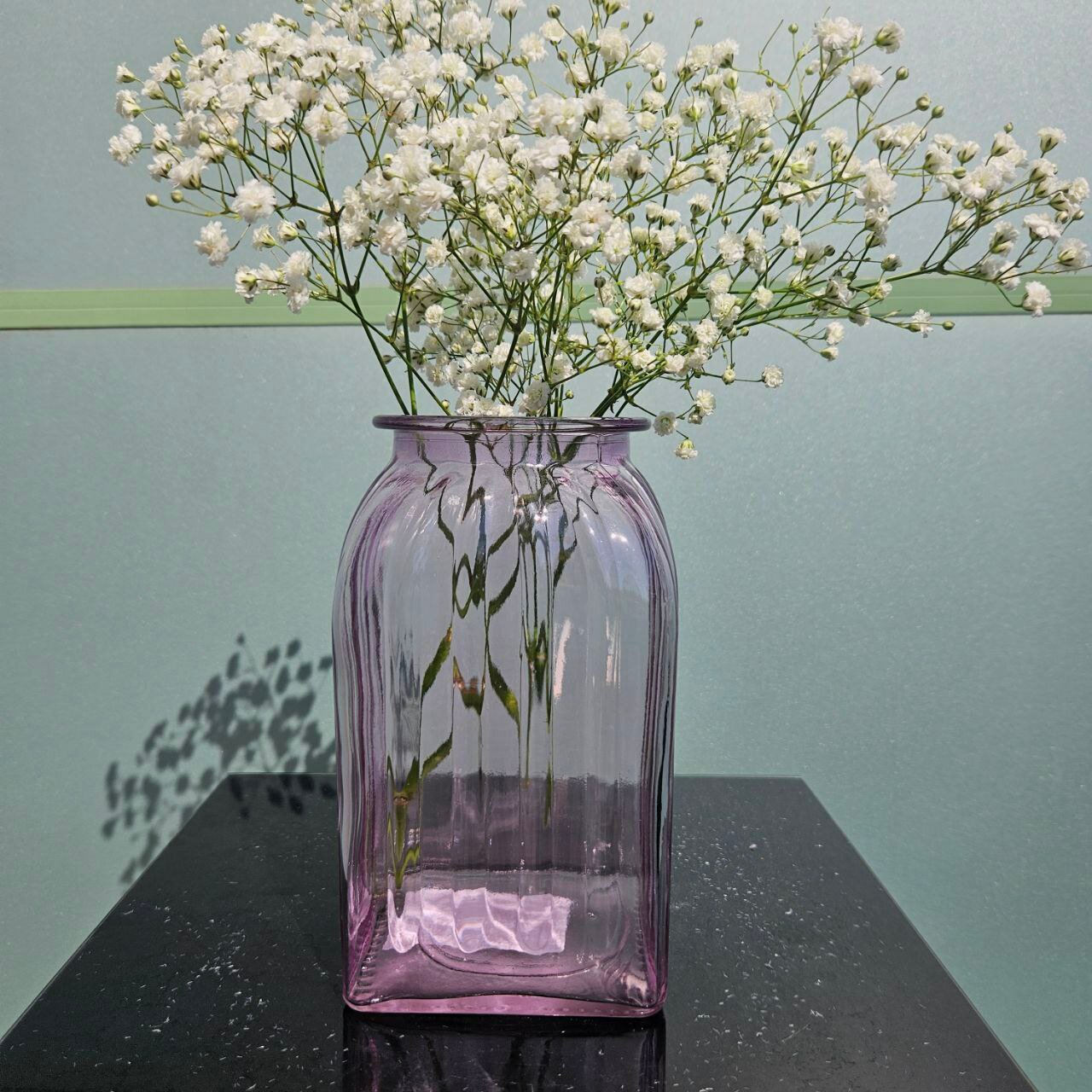 фото Красивая стеклянная ваза для цветов "Ханна" Розовая, декор и интерьер в дом.