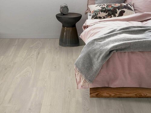 Изображение товара Ламинат Egger Classic 8/33, EPL051 Дуб Кортон белый