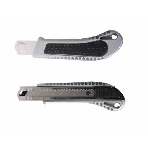 Нож STURM 1076-08-09 (18мм, сегментир. лезвие, алюм корпус, автофиксация)