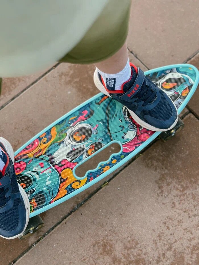 Картинки Пенни-борд Saimaa Graffity, мини-круизер, светящиеся колёса, чёрный/голубой