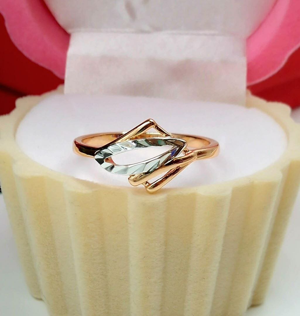 Кольцо, фианит