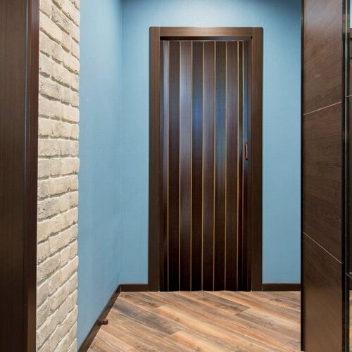 Изображение товара Дверь-гармошка LINE 2030х1030 мм, орех шоколад полуматовый, 2 магнитные защелки и колеса