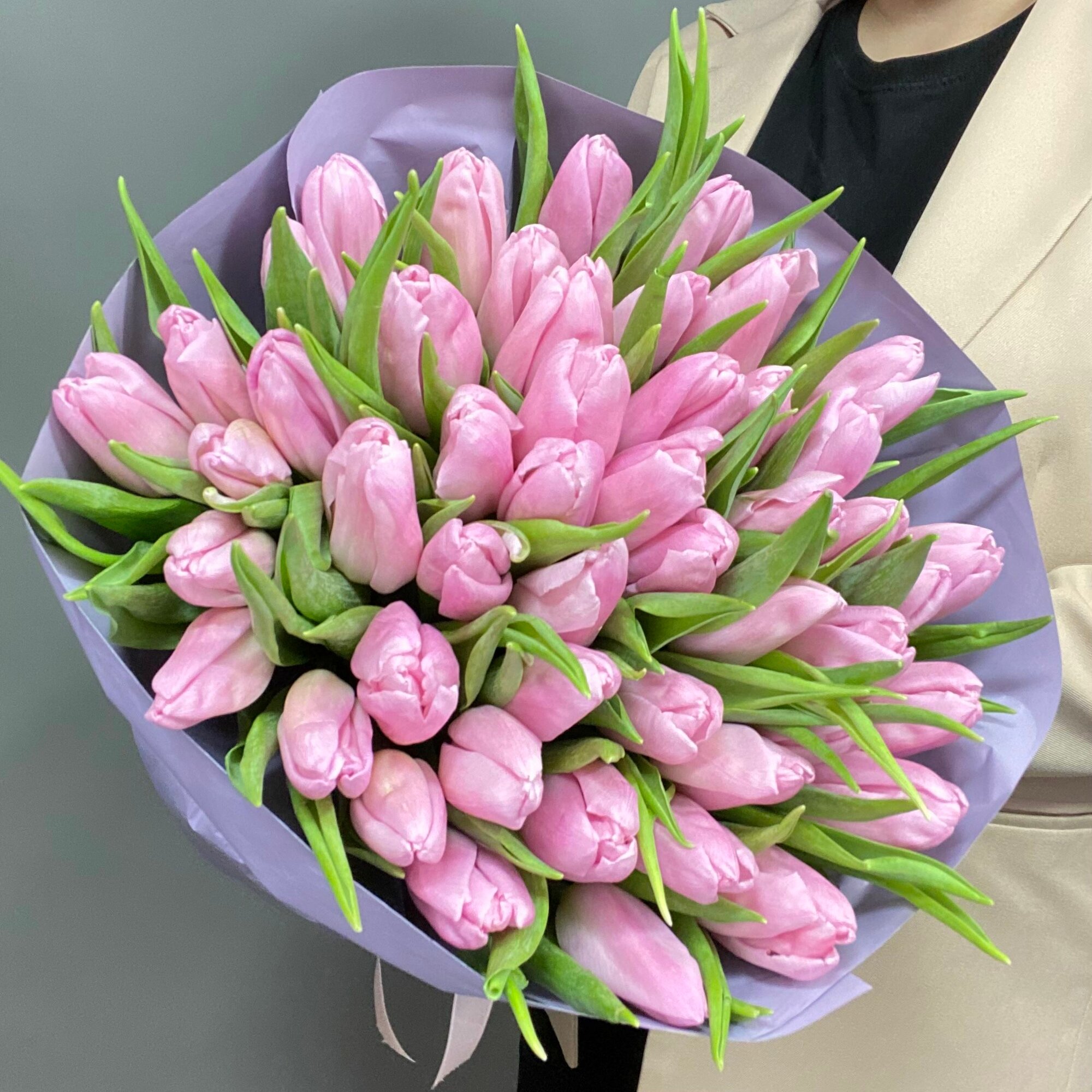 Букет тюльпанов (тюльпаны) высота букета 40 см ширина 25 см