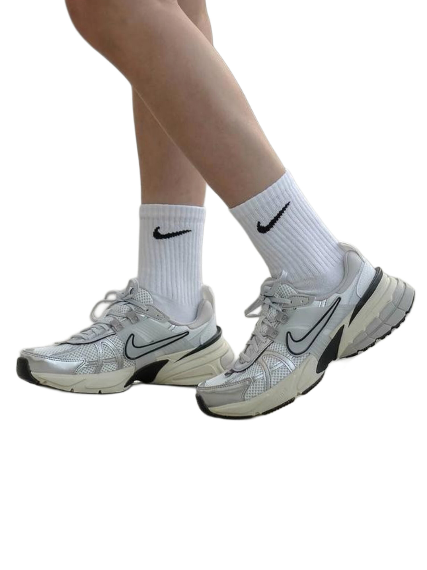 Кроссовки NIKE V2K Run, размер 6, белый — фото 1