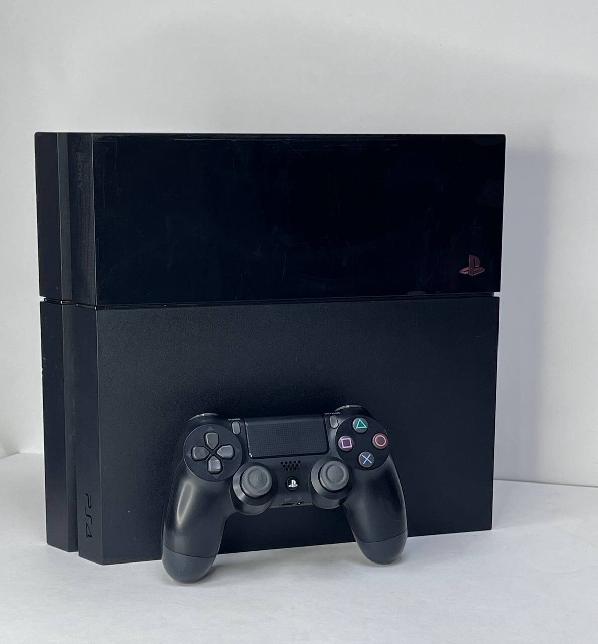 Sony PlayStation 4 500 ГБ, черный