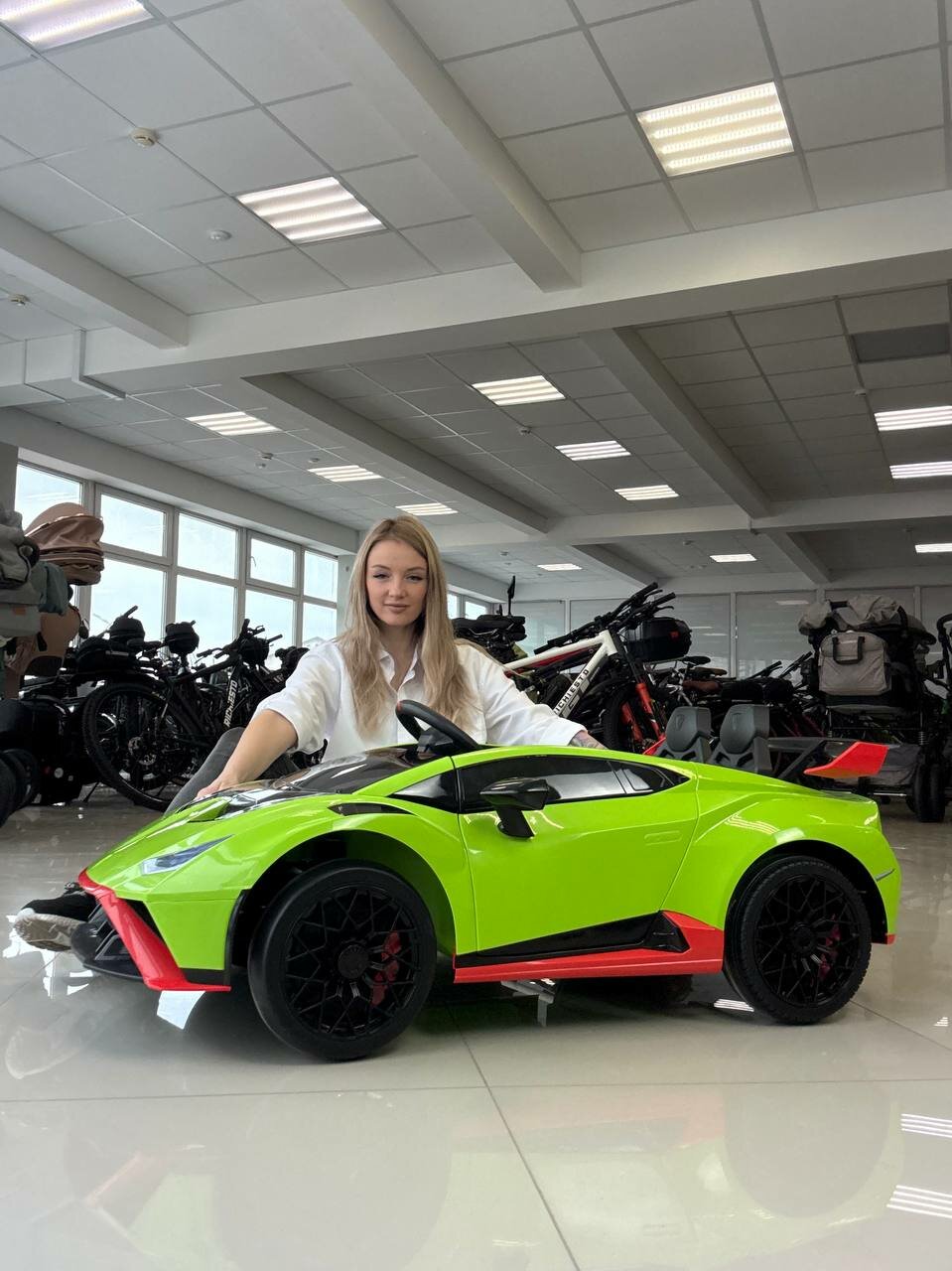 Электромобиль Lamborghini Aventador SMT-555 с пультом, зелёный