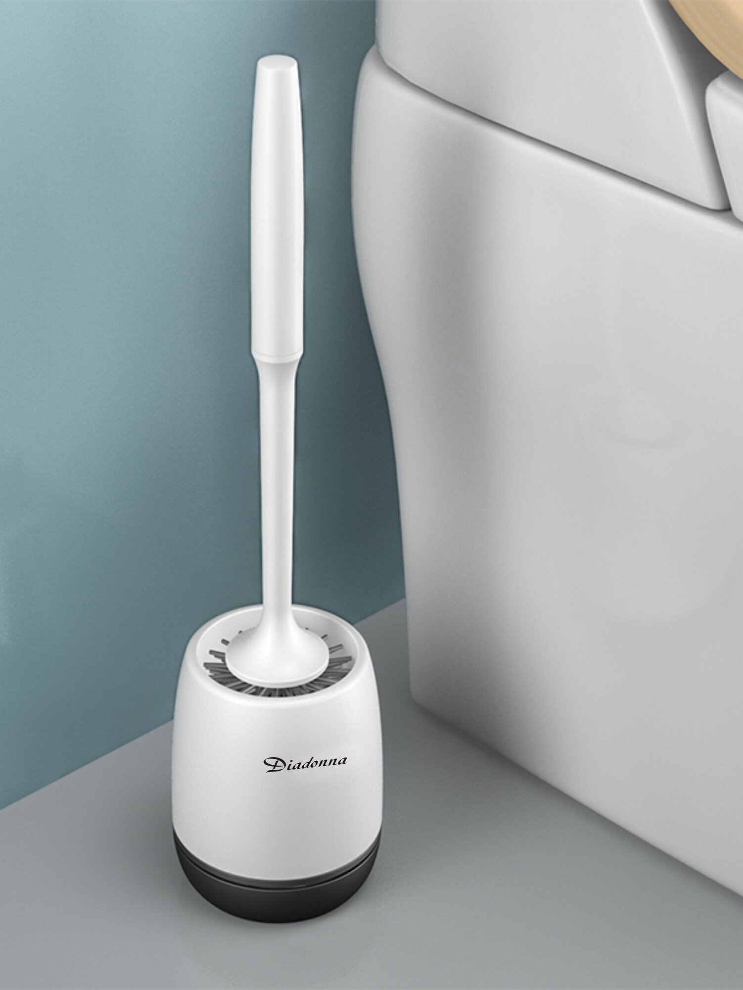 Ершик для унитаза Diadonna, силиконовый, с подставкой, подвесной, съемный, белый/серый — фото 1