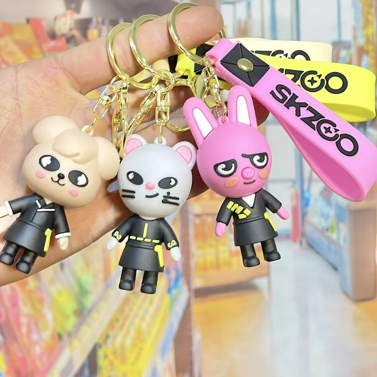 Брелок, бежевый — фото 1