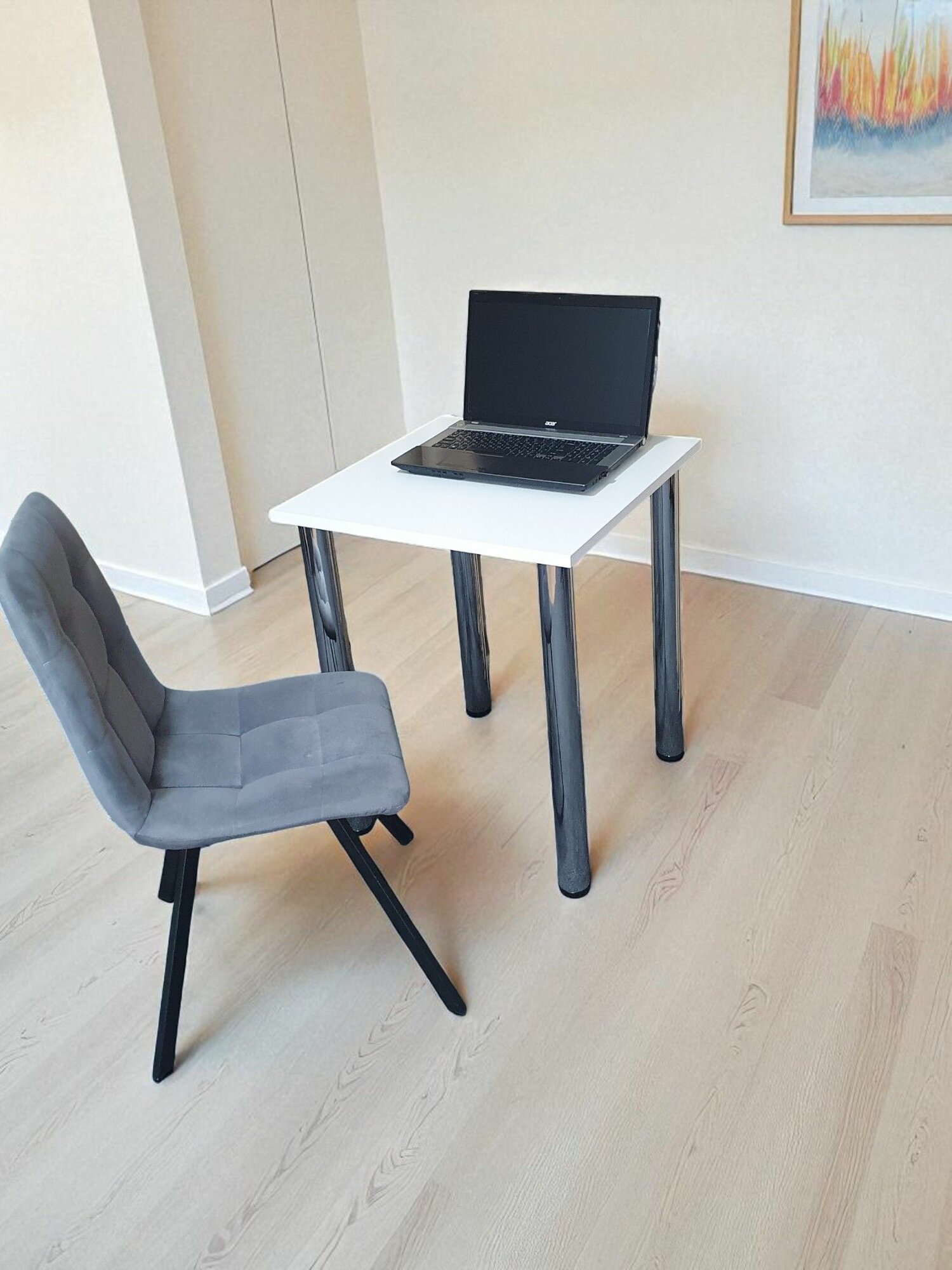 Стол письменный/ цвет Белый, 60*60 см. Ножки хром. — фото 1