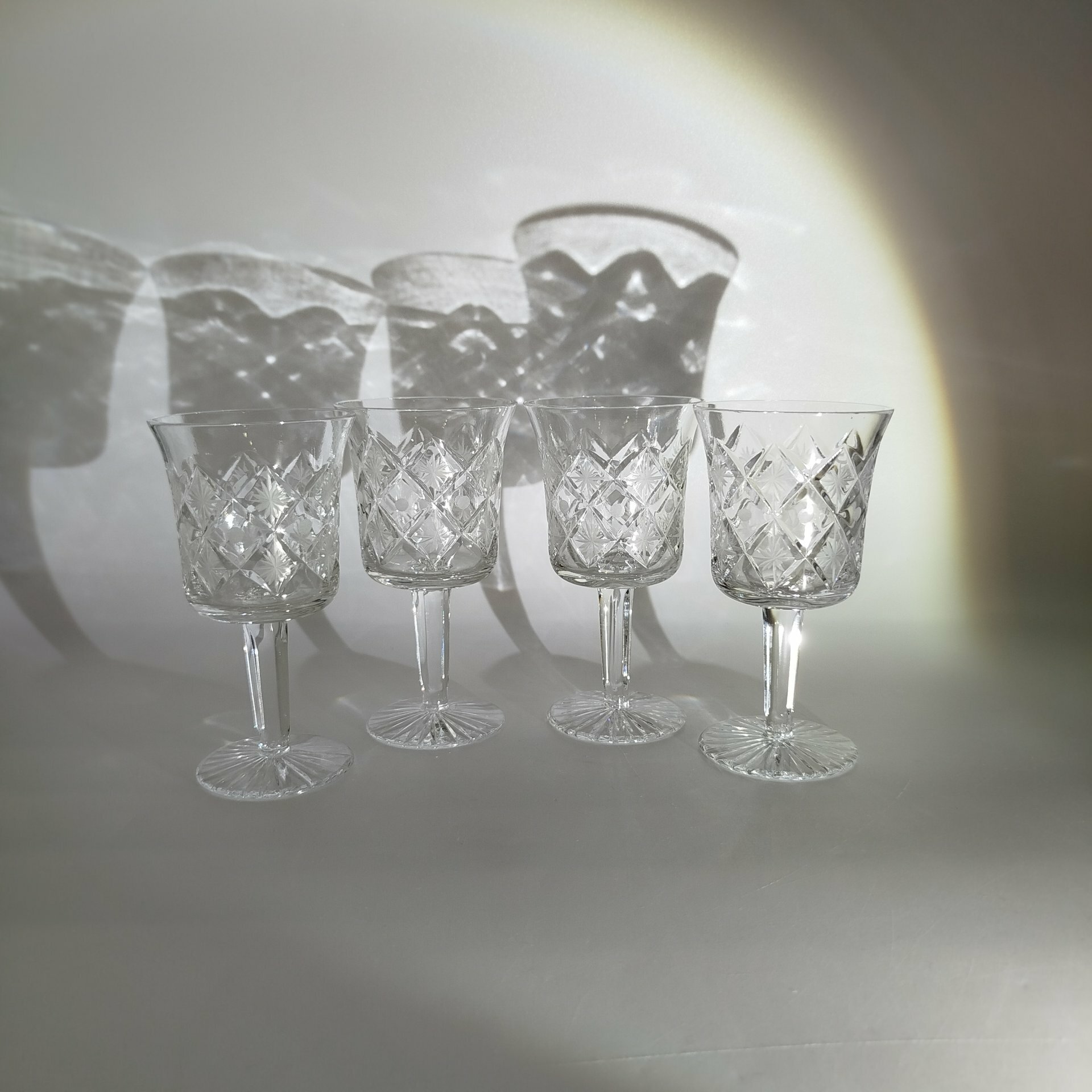 Набор рюмок "Снежинка" на 4 персоны, автор С. К. Пивоваров, хрусталь