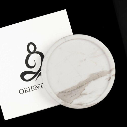 Органайзер для косметики ватных дисков и палочек / Контейнер для хранения в ванную комнату / Мраморный поднос круглый / Подставка для салфеток, белый мрамор Волакас (Volacas), 14 см