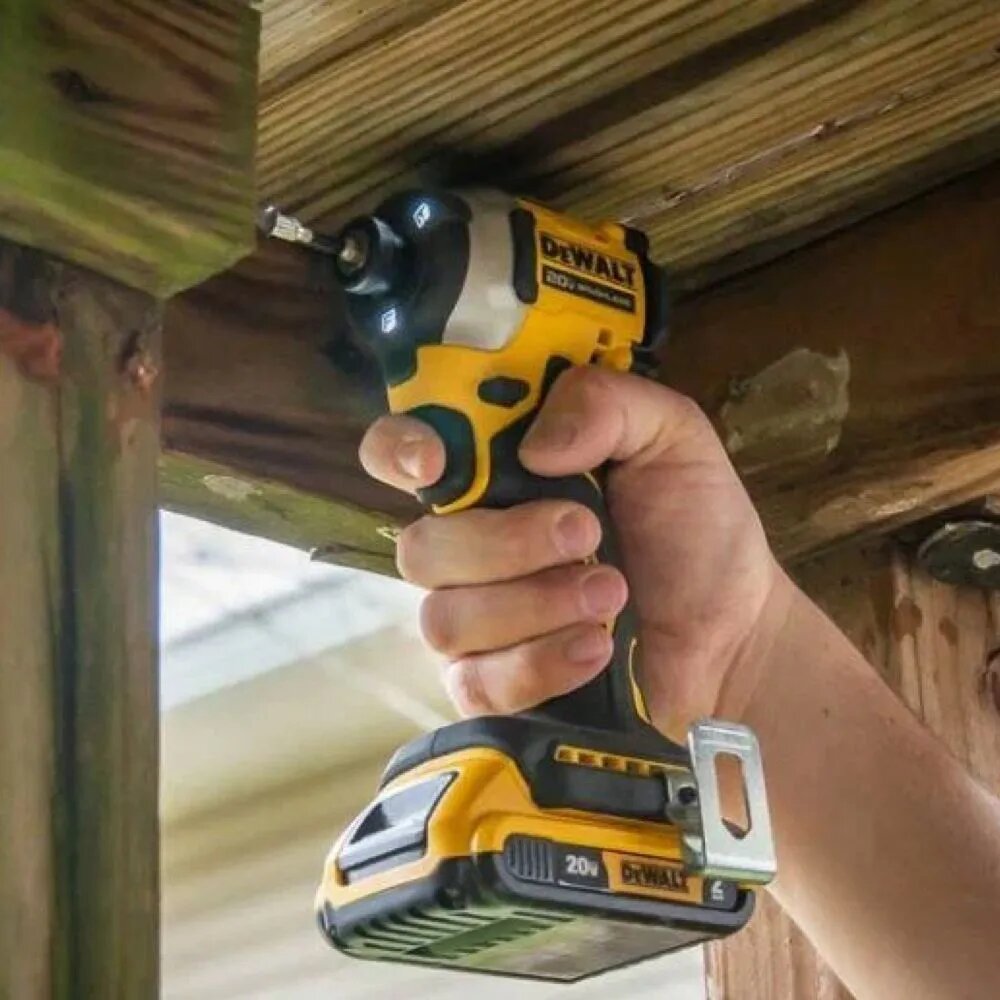 Аккумуляторная дрель-шуруповерт DeWALT DCF850N 20V, желтый/черный — фото 1