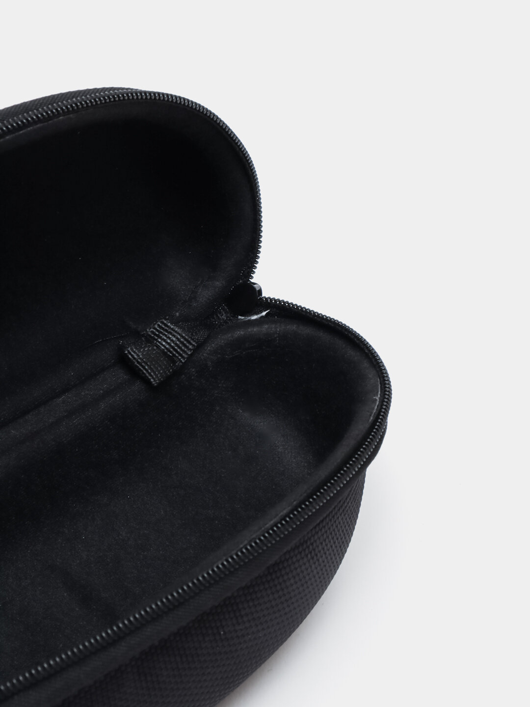 Противоударный футляр для очков — фото 1