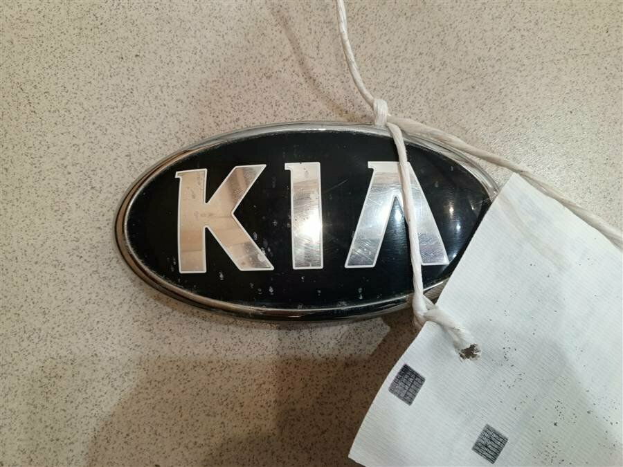 Эмблема багажника от Kia Rio 2011-2016