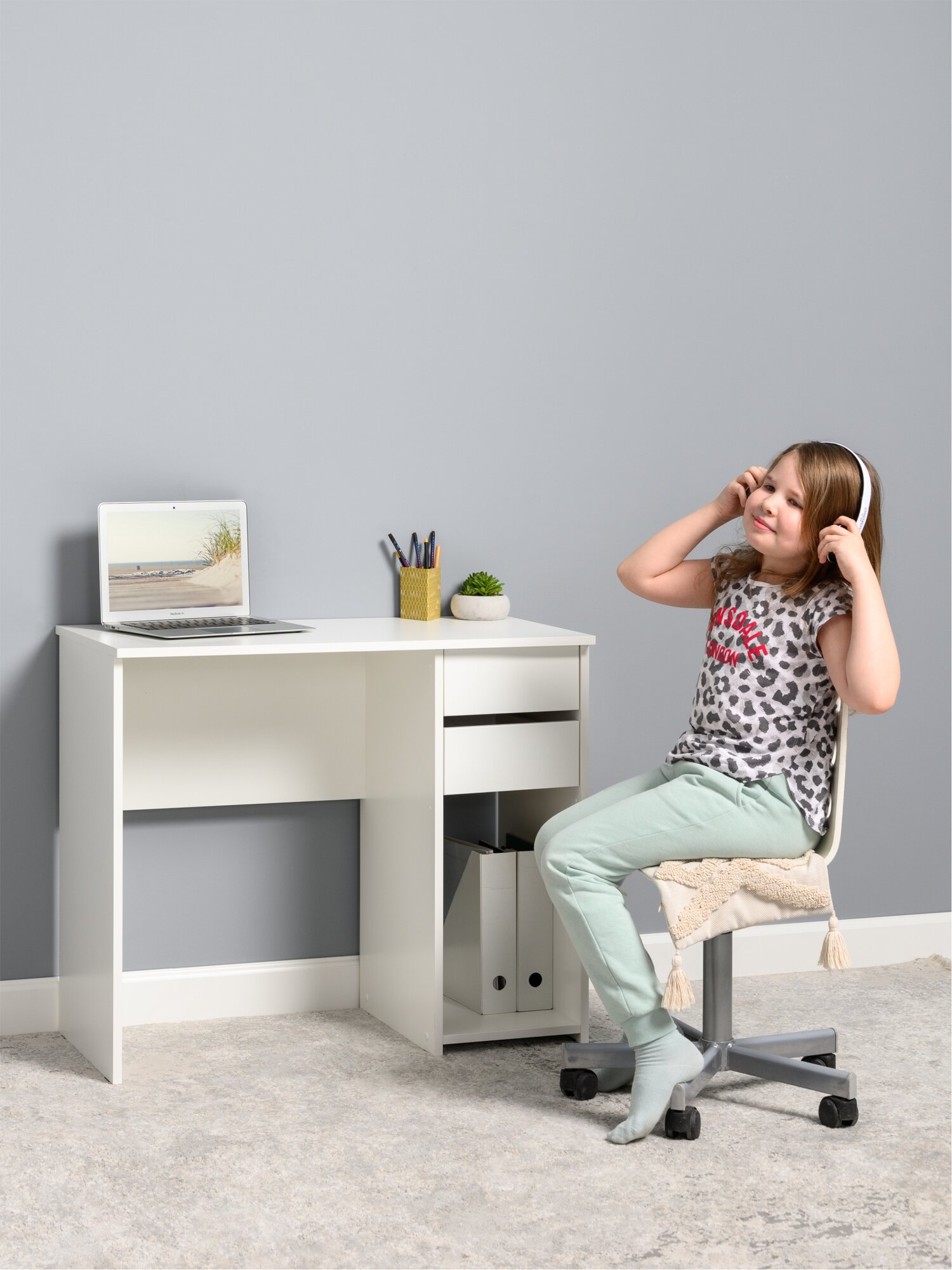 Стол письменный, компьютерный для школьника Винтер 12.80 Белый — фото 1