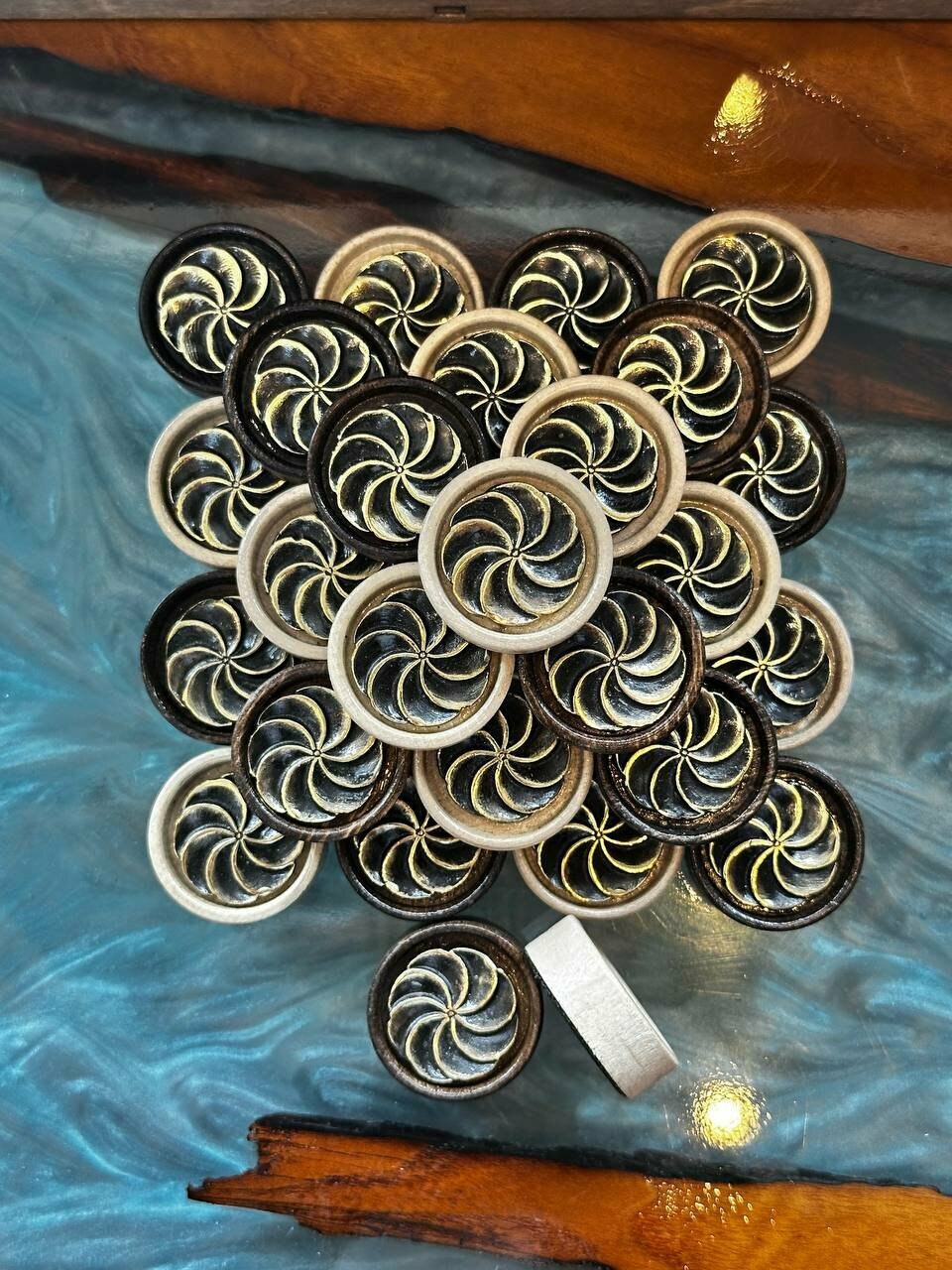 Фишки Handle Brand "Знак вечности", из бронзы, деревянные и металлические, круглые, 32 шт — фото 1