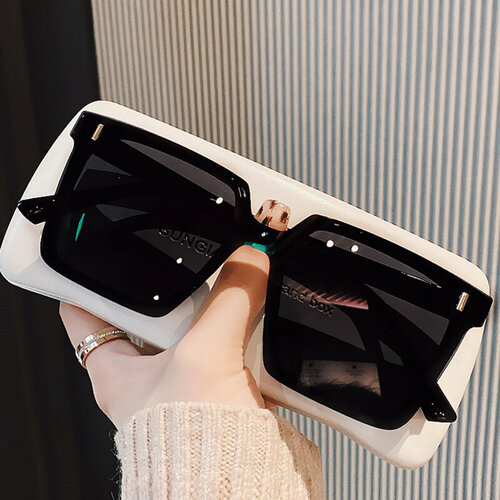 Солнцезащитные очки ЛИАНА черный 876₽