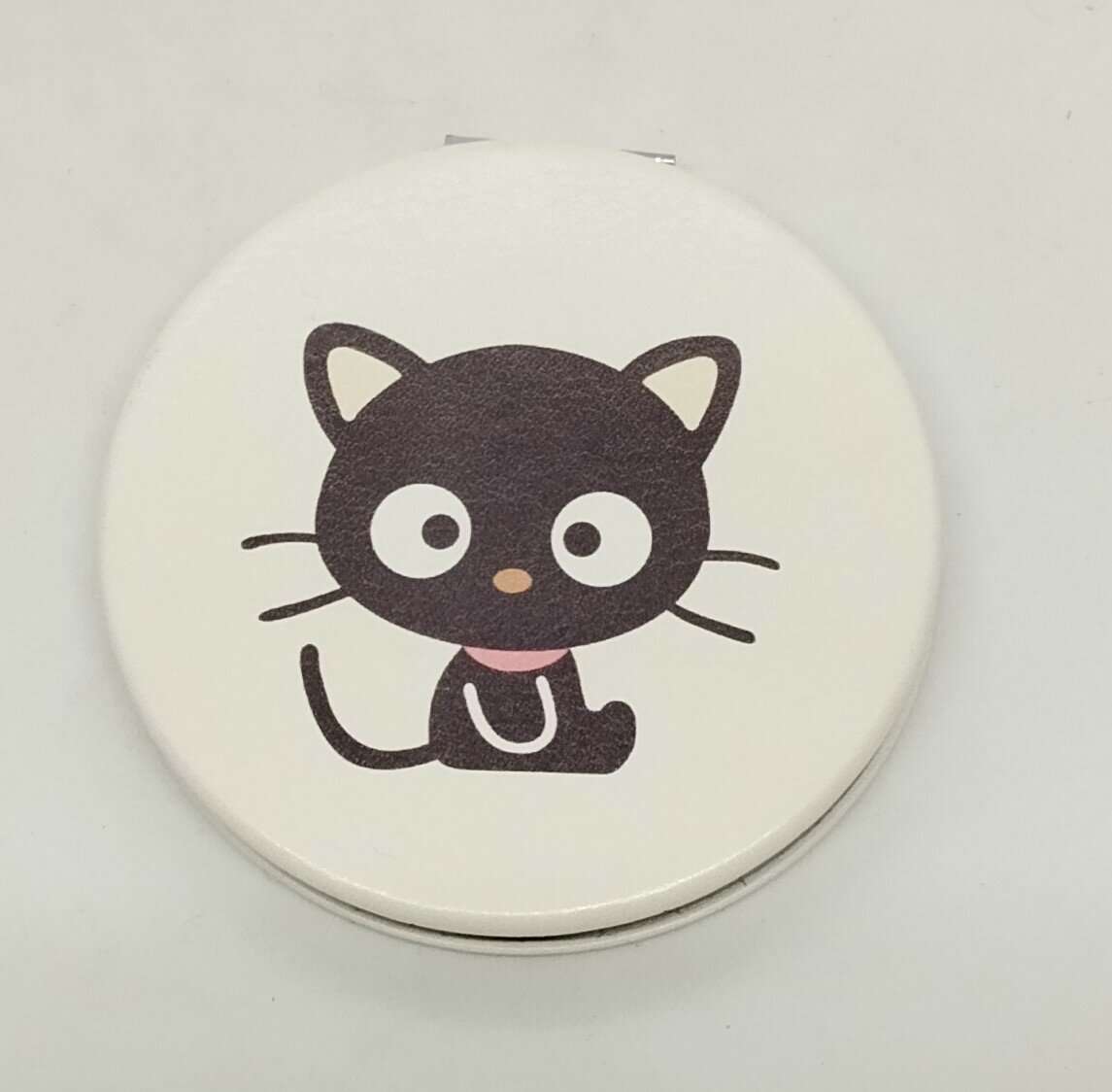 Зеркало кожаное, круглое "Котенок сидит, 4 усика" — фото 1