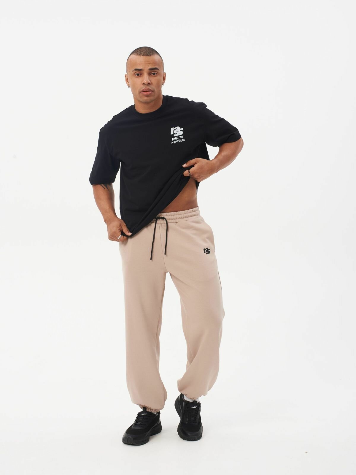 Брюки спортивные