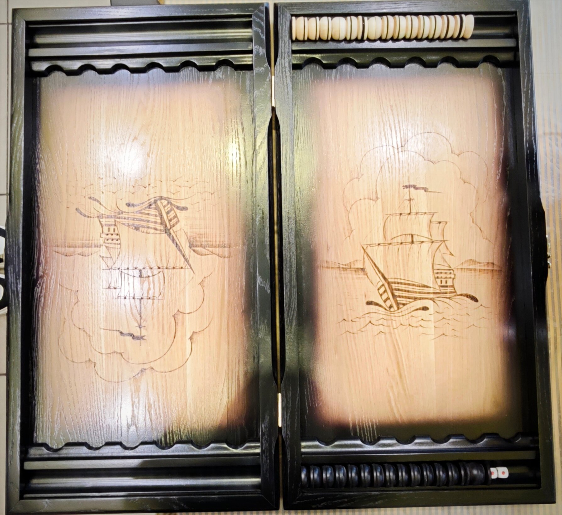 Нарды, ручная работа, 60x30 см, эбеновое дерево, с отсеком для фишек — фото 1