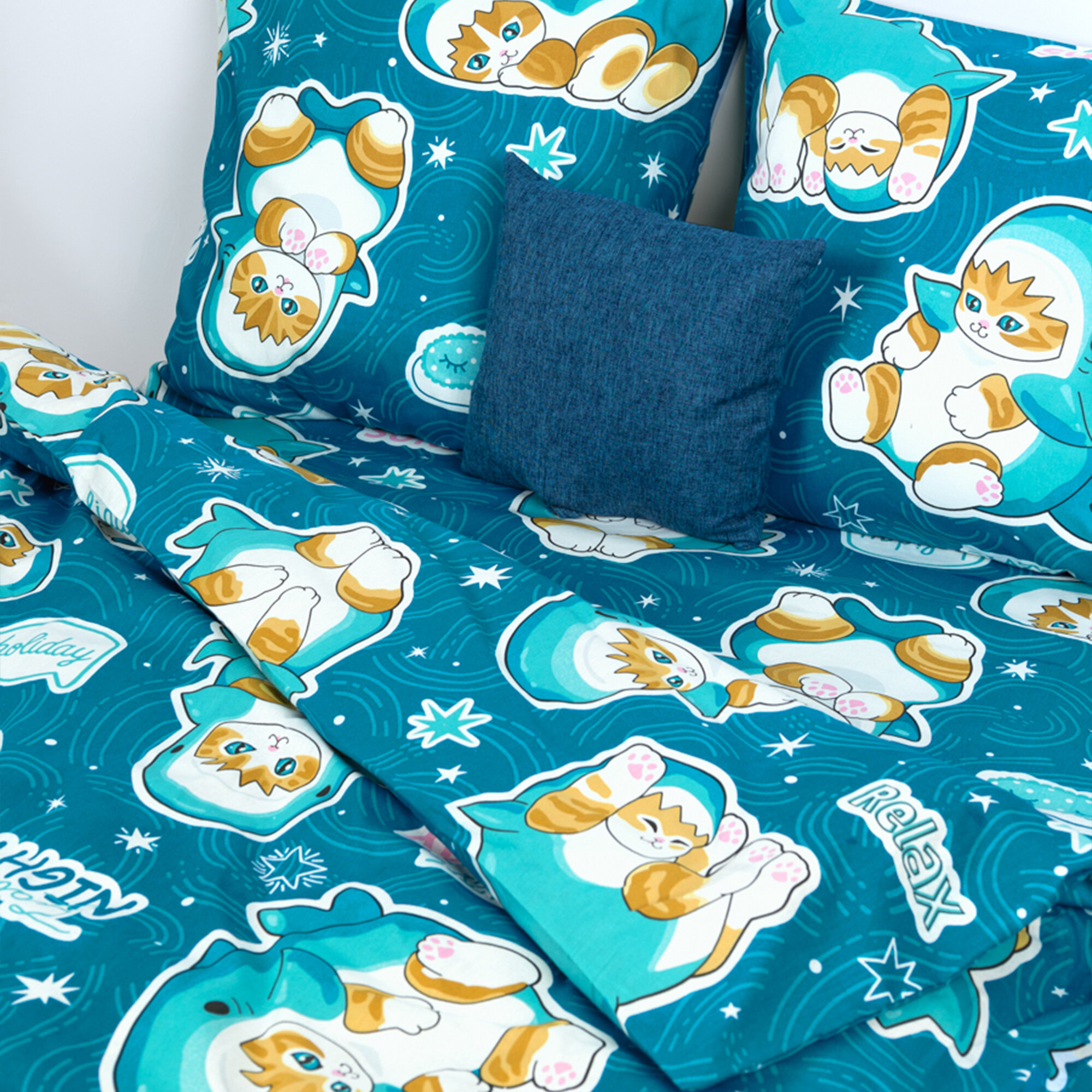 фото Постельное белье 1,5 спальное / Комплект постельного белья 1,5 спальный (с 1 нав 70х70) Galtex компаньон: Кот Акулатемно-синий